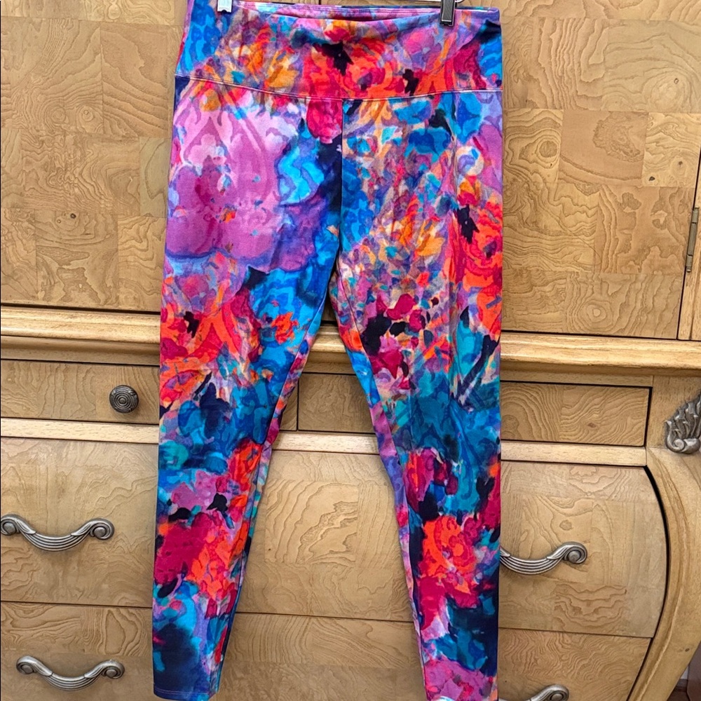 Soft Surroundings Colorburst legging
